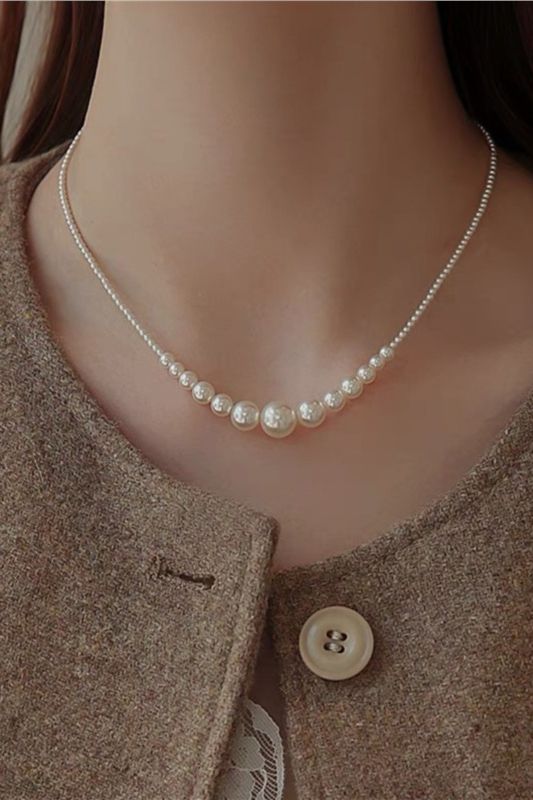 French-style gradient pearl collarbone necklace - liwisi