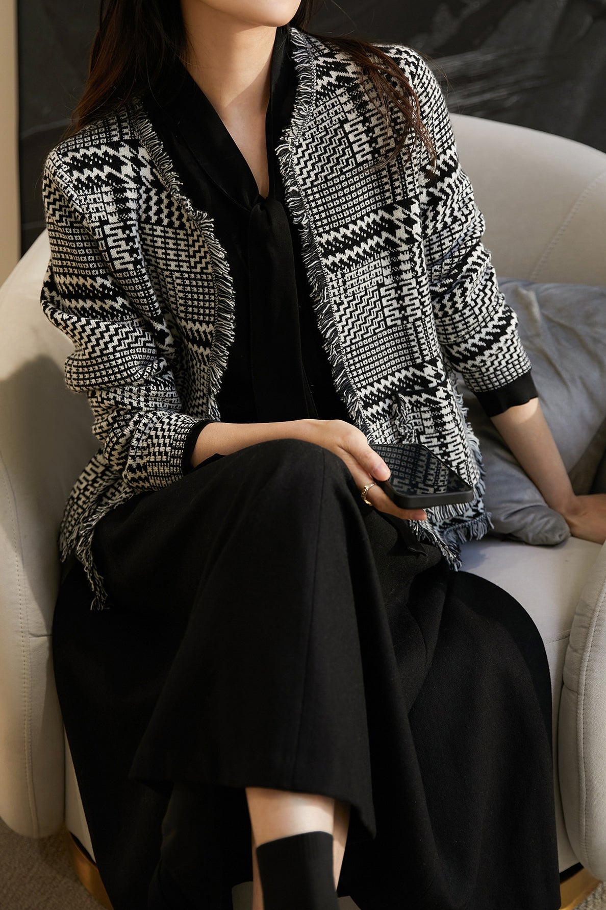 No-Collar Houndstooth Fringed Knit Cardigan - liwisi