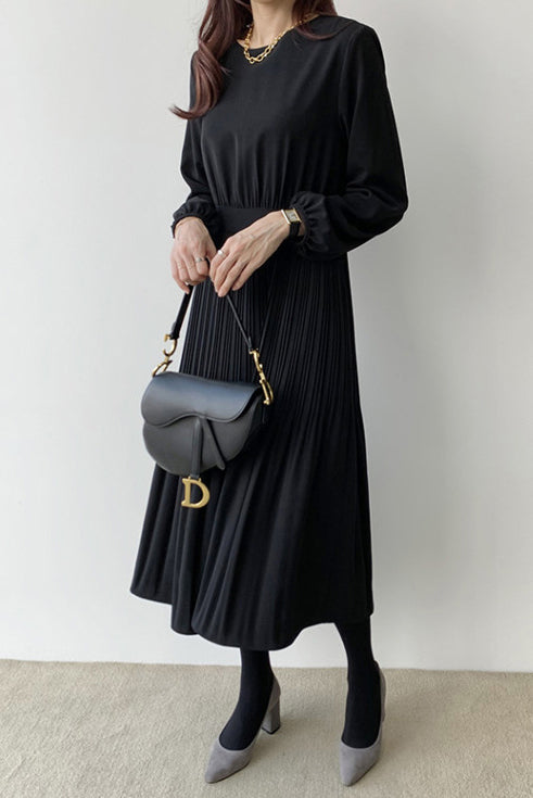 Round Neck Pleated Contrast Long Flare Dress - 4 Colors Available - liwisi