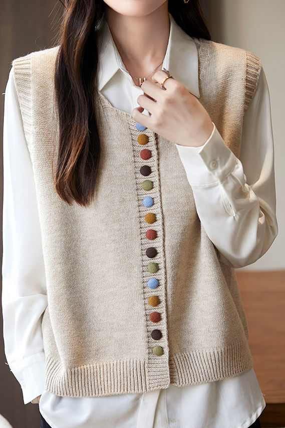 Colorful Button Round Neck Knitted Vest - liwisi