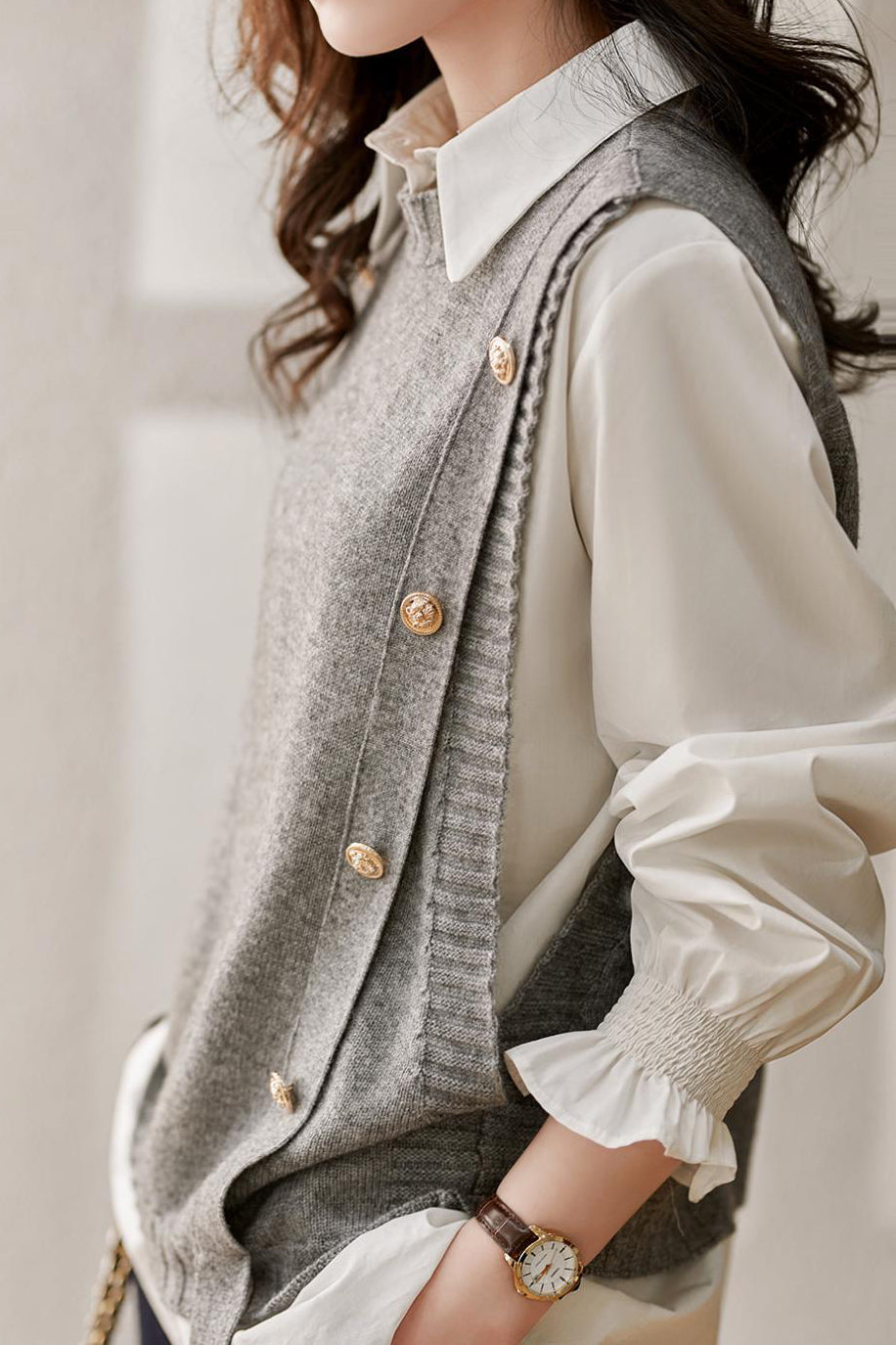 Two-piece set, knitted vest with round button decoration + shirt with frilled collar and frilled cuffs - liwisi