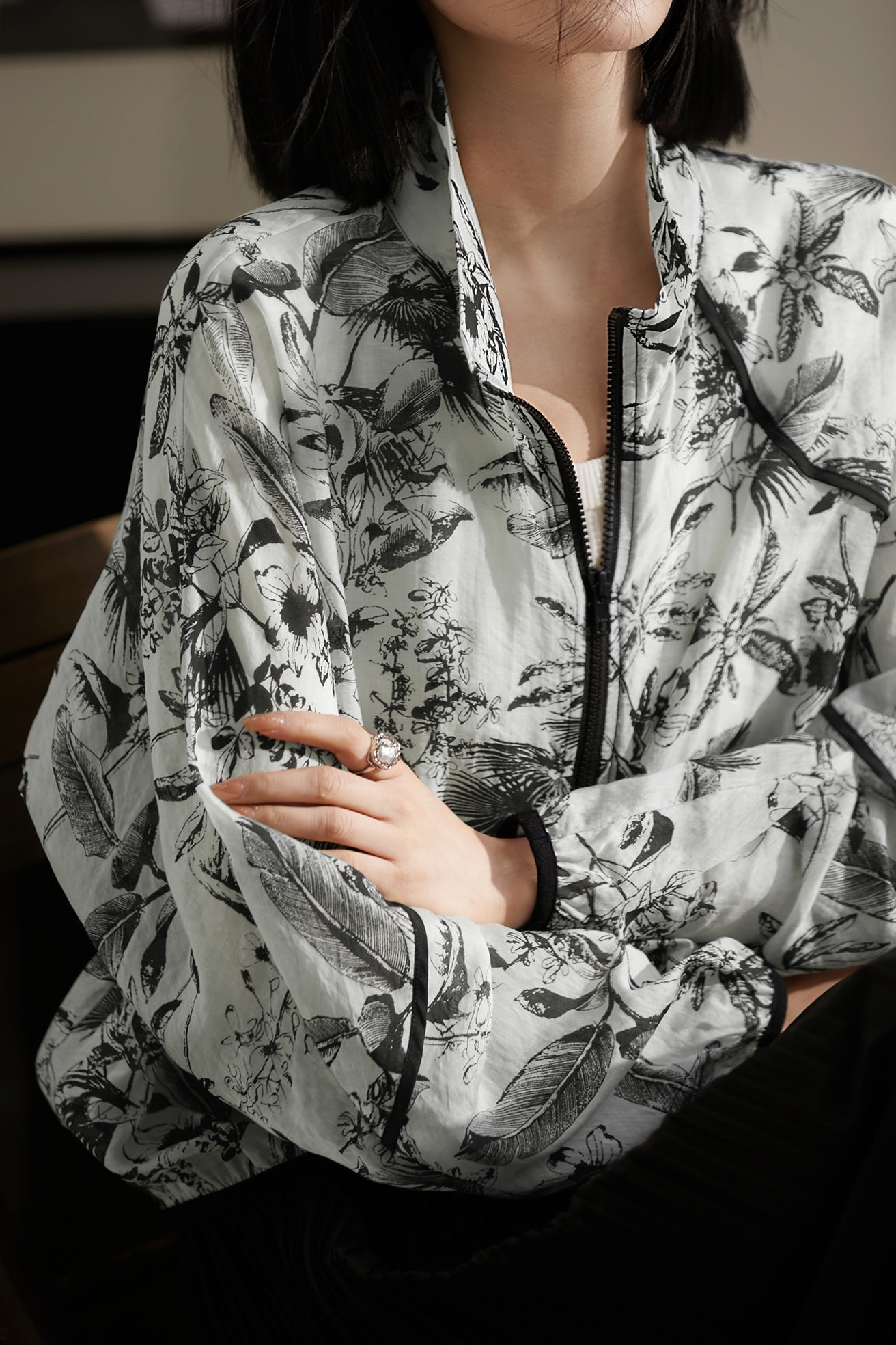 Stand Collar Ink Print Piped Hem Blouson - liwisi