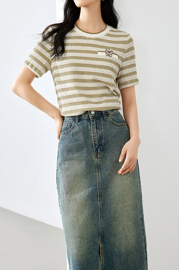 Round Neck Butterfly Embroidered Decor Striped T-Shirt - liwisi