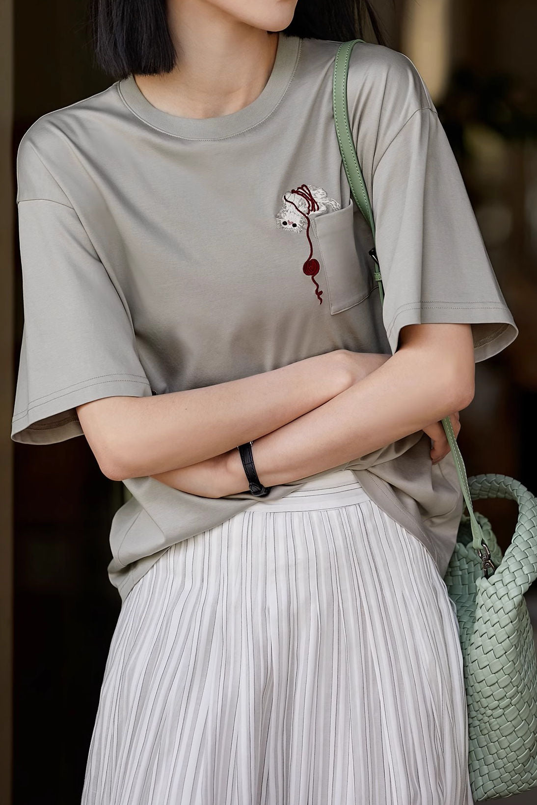 Cat embroidery round neck short sleeve pocket casual loose top - liwisi