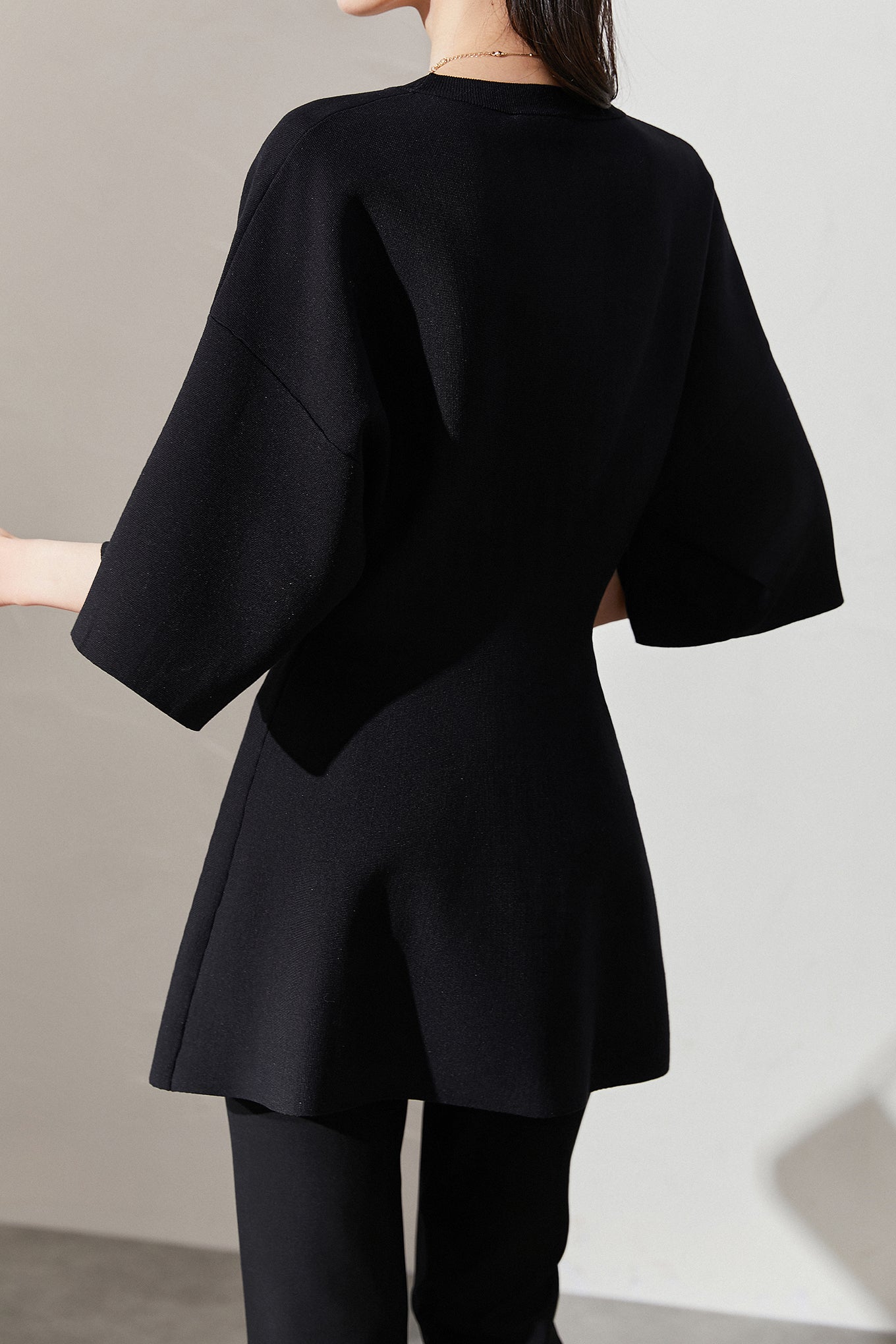 Round Neck Drop Shoulder Knit Tunic - liwisi