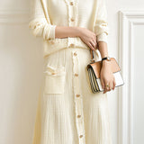 二点セット Vネックフリンジ装飾ニットトップス+フリンジ装飾ロングフレアスカート 3色入 - liwisi