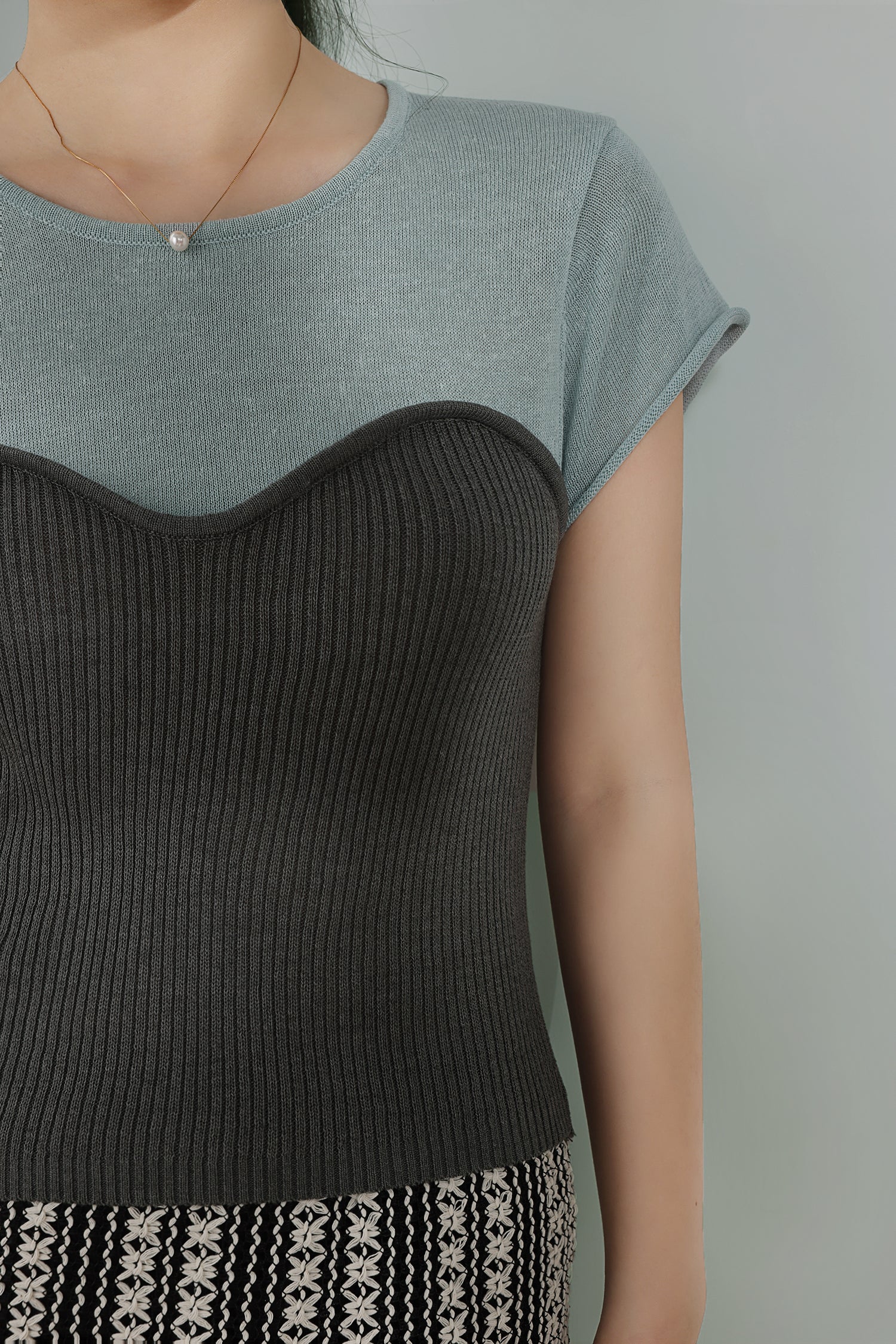 Bi-Color Contrast Casual Knit Top - 3 Colors Available - liwisi