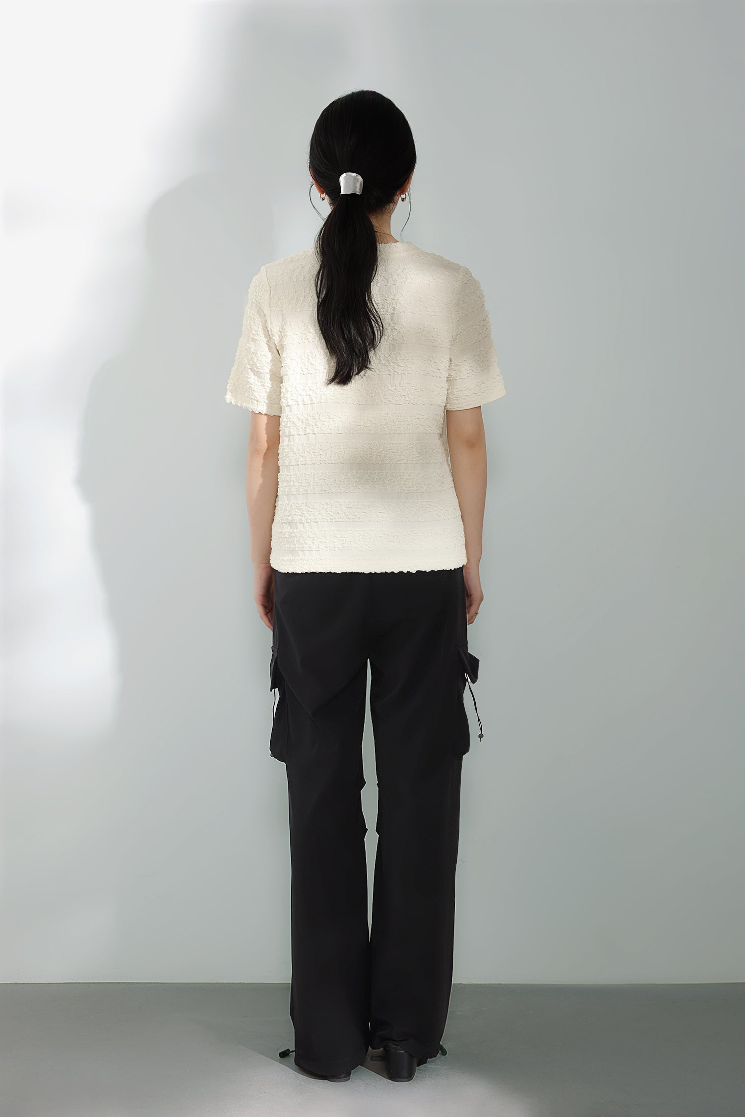Round Neck Embossed Striped T-Shirt - 2 Colors Available - liwisi
