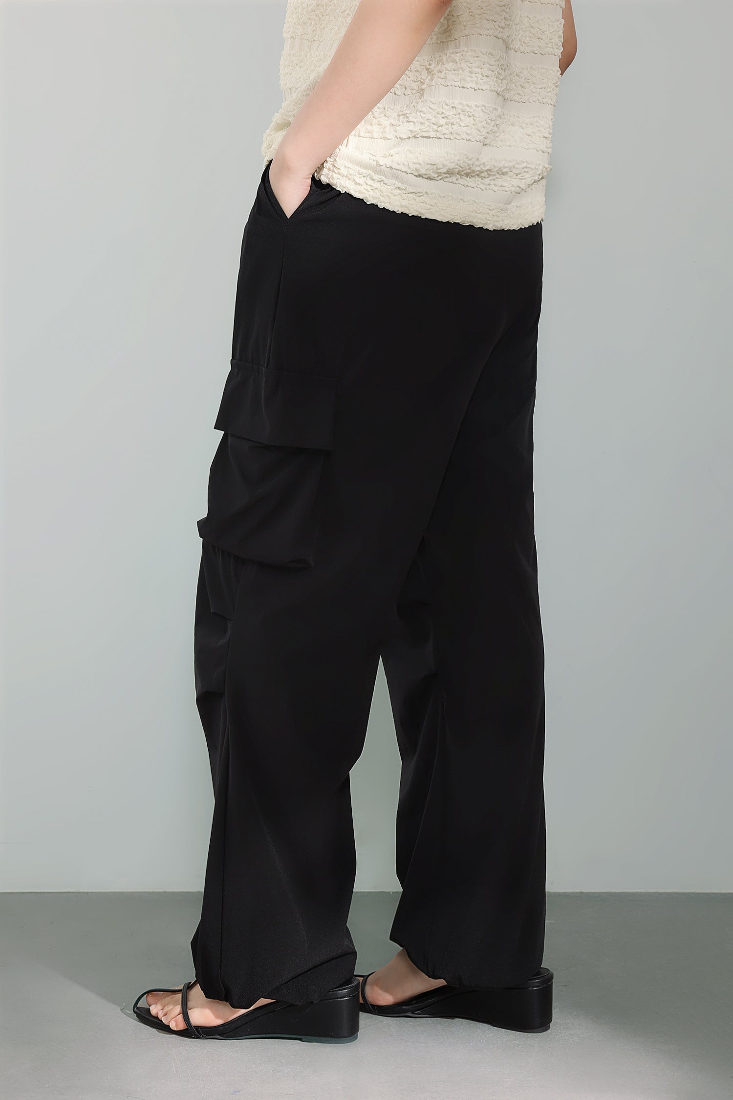 Drawstring hem maxi cargo pants, available in four colors - liwisi