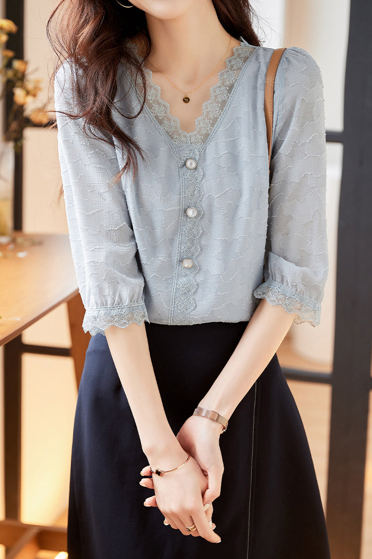 V-Neck Star Pattern Lace Hem Short Sleeve Blouse with Lining - liwisi