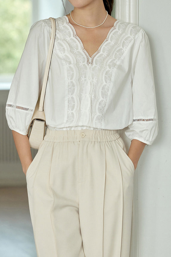 Scalloped V-Neck Embroidered Lace Contrast Puff Blouse - liwisi