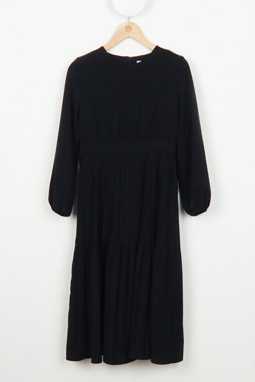 Round Neck Pleated Contrast Long Flare Dress - 4 Colors Available - liwisi