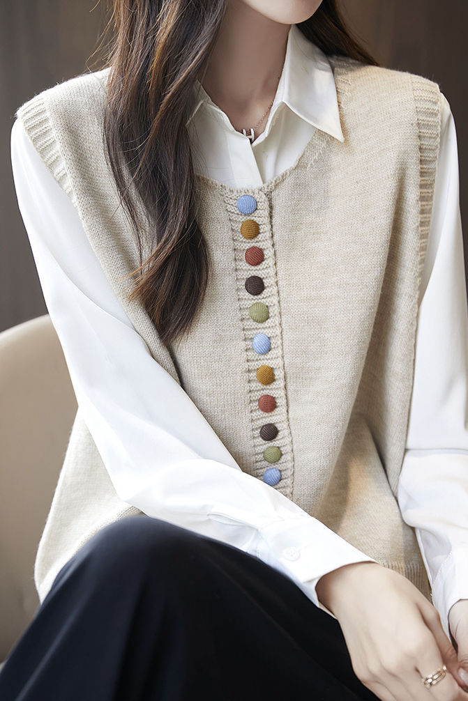 Colorful Button Round Neck Knitted Vest - liwisi