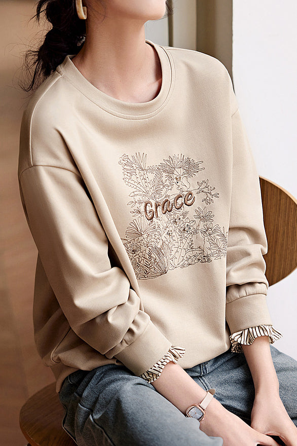 Elegant Floral Letter Embroidery Round Neck Sweatshirt - liwisi