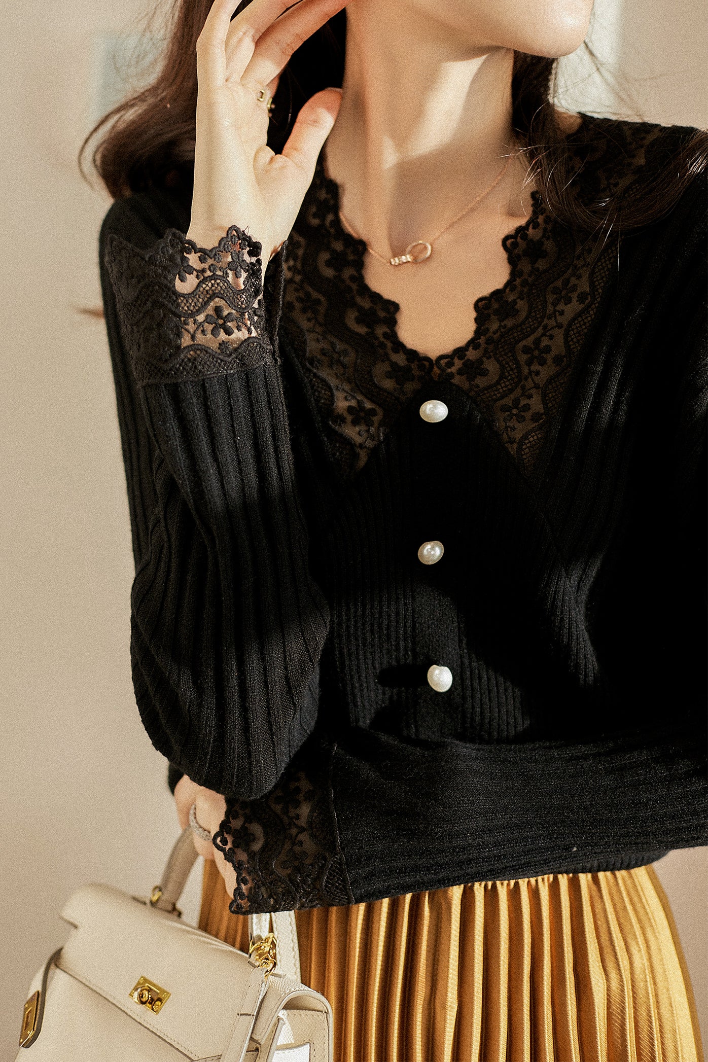 Elegant Lace Panel Knit Top - liwisi