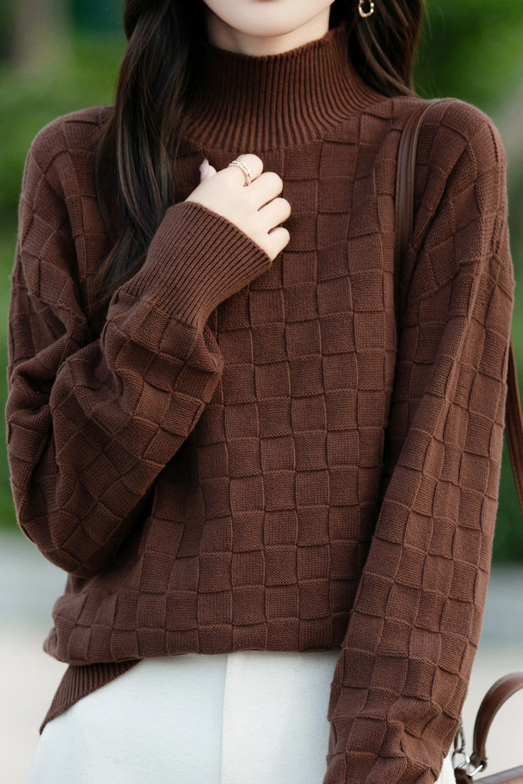 Half turtleneck solid-color sweater with square decorations - liwisi