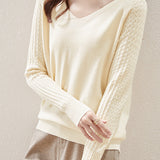 Solid-color V-neck knitted top - liwisi
