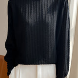 Lace-trimmed semi-high-neck base layer shirt - liwisi