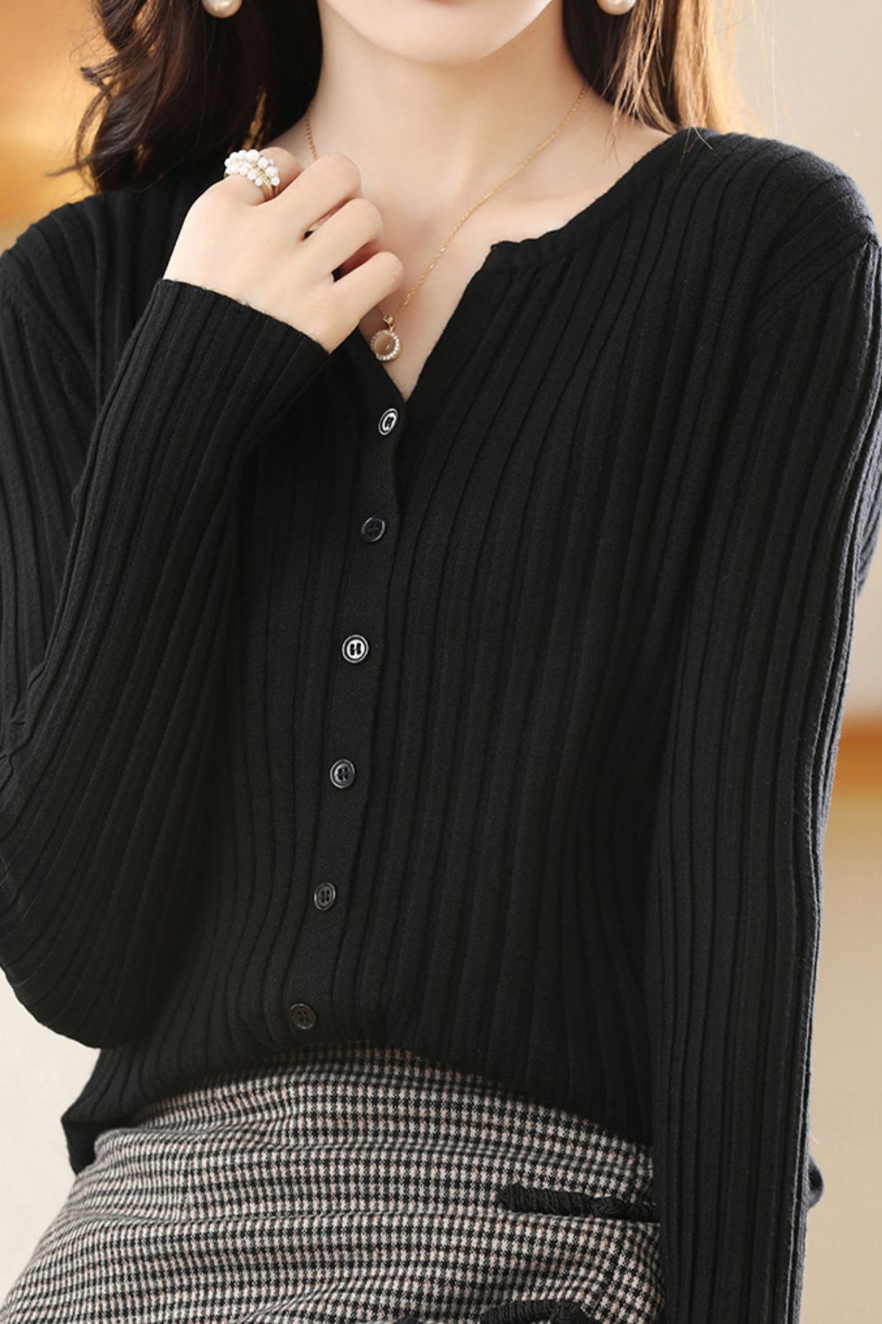 Round-neck knitted cardigan - liwisi