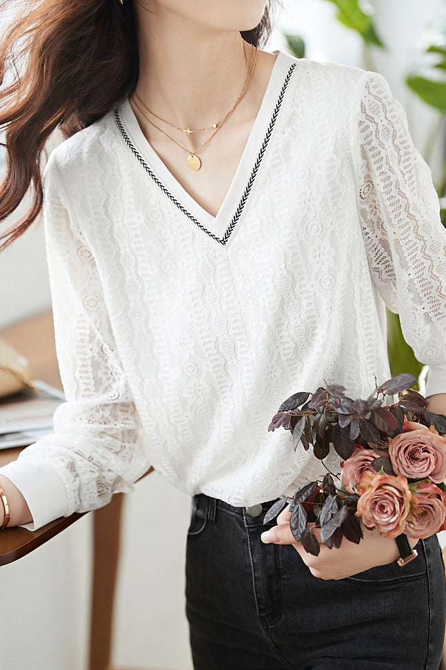 Elegant V-neck lace bottoming shirt - liwisi