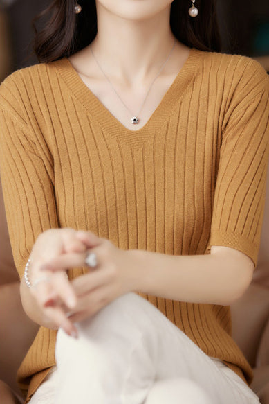 Solid Color V-neck Knitted T-shirt - liwisi