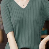 Solid Color V-neck Knitted T-shirt - liwisi