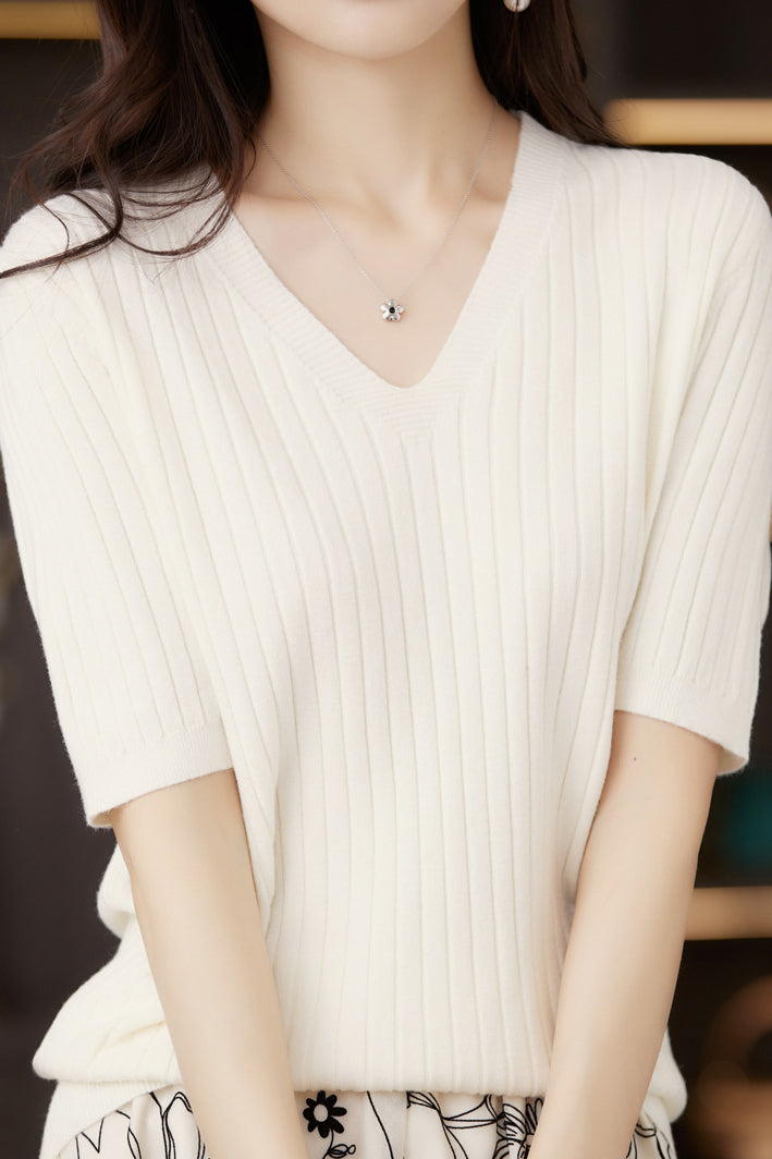 Solid Color V-neck Knitted T-shirt - liwisi