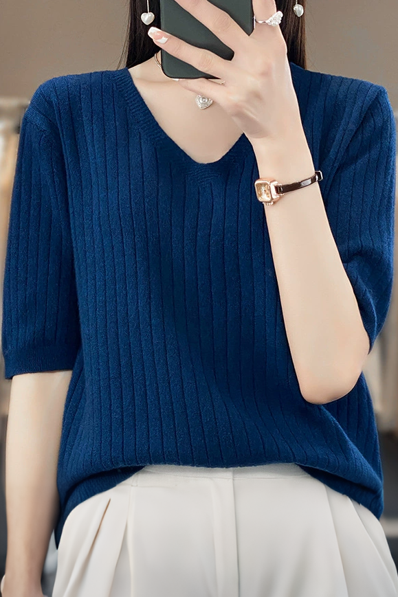 Solid Color V-neck Knitted T-shirt - liwisi