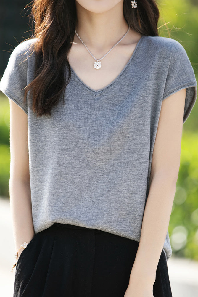Minimalist Solid Color Knit Top - liwisi