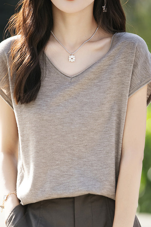 Minimalist Solid Color Knit Top - liwisi