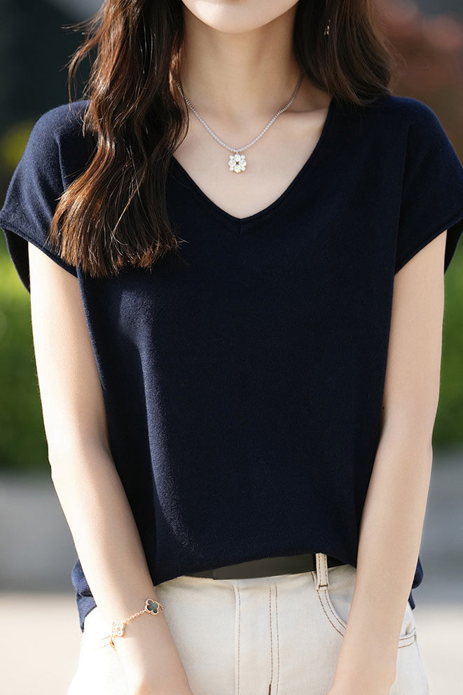 Minimalist Solid Color Knit Top - liwisi