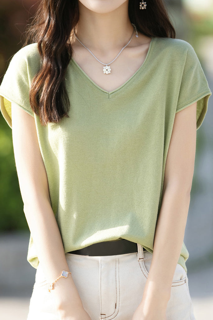 Minimalist Solid Color Knit Top - liwisi