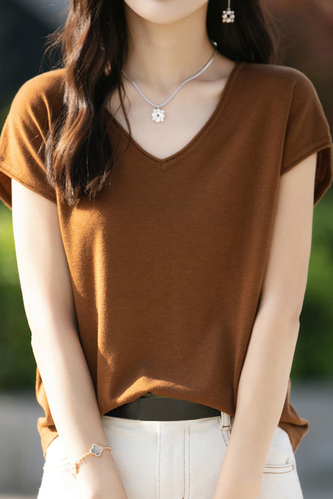 Minimalist Solid Color Knit Top - liwisi