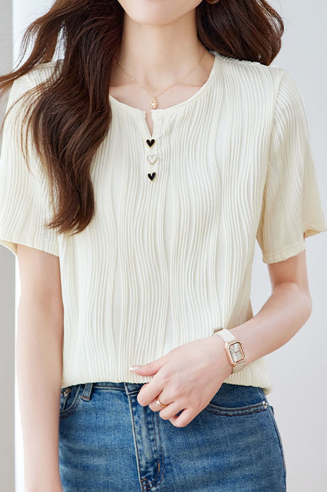 Textured round neck short sleeve T-shirt with decorative buttons - liwisi