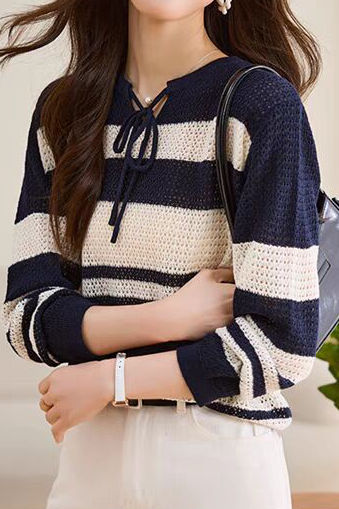 Striped Hollow-Out Knit Sweater - liwisi