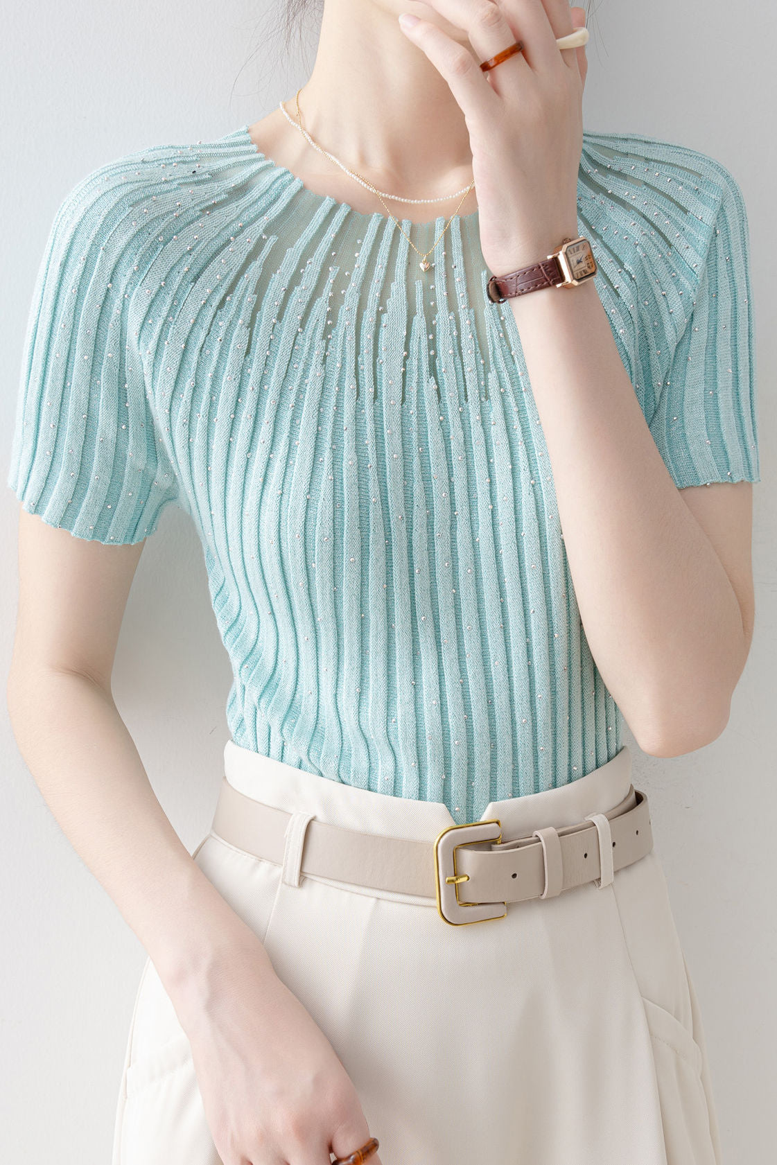 Slim-Fit Short-Sleeve Knit Top with Rhinestones and Crew Neck - liwisi