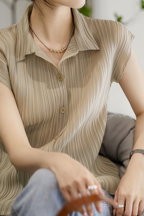 Trendy Pleated Short-Sleeve Polo Shirt - liwisi