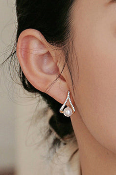 Elegant Luxe Pearl Stud Earrings - liwisi