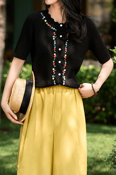French Embroidered Button Knit Sweater - liwisi