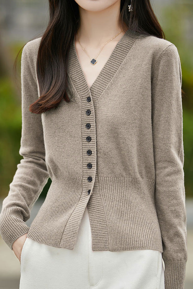 Early autumn gentle V-neck knit cardigan - liwisi