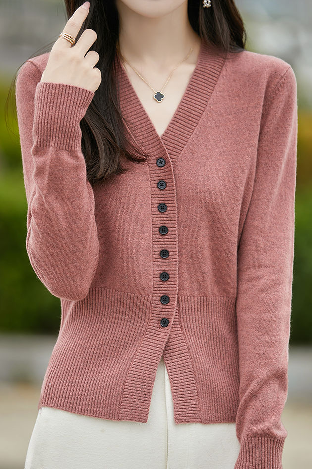 Early autumn gentle V-neck knit cardigan - liwisi