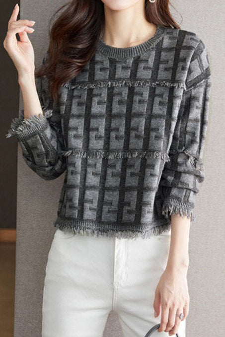 Elegant Round Neck Tassel Texture Pullover Sweater - liwisi