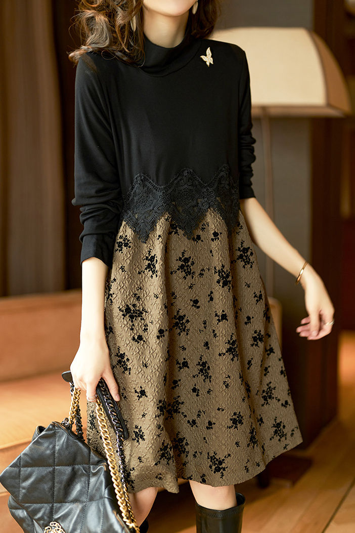 Exquisite and Elegant Lace Paneled Dress - liwisi