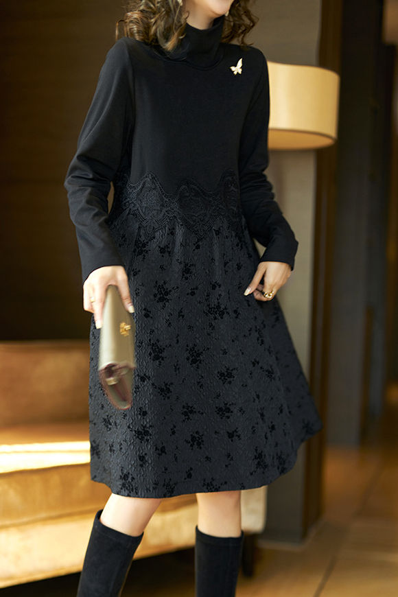 Exquisite and Elegant Lace Paneled Dress - liwisi