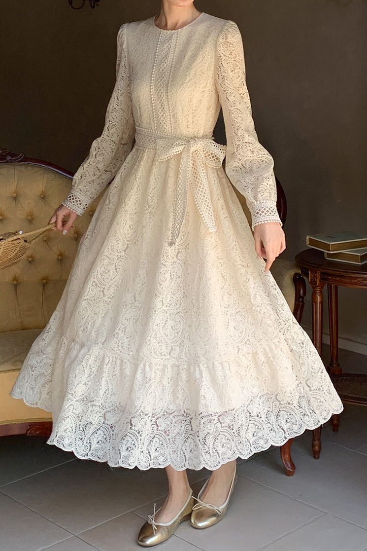 Exquisite and Elegant Date Hollow Embroidered Dress - liwisi
