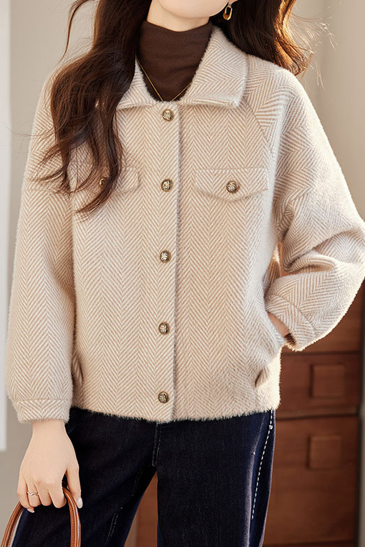 Casual Loose Collared Short Plush Warm Knit Jacket - liwisi