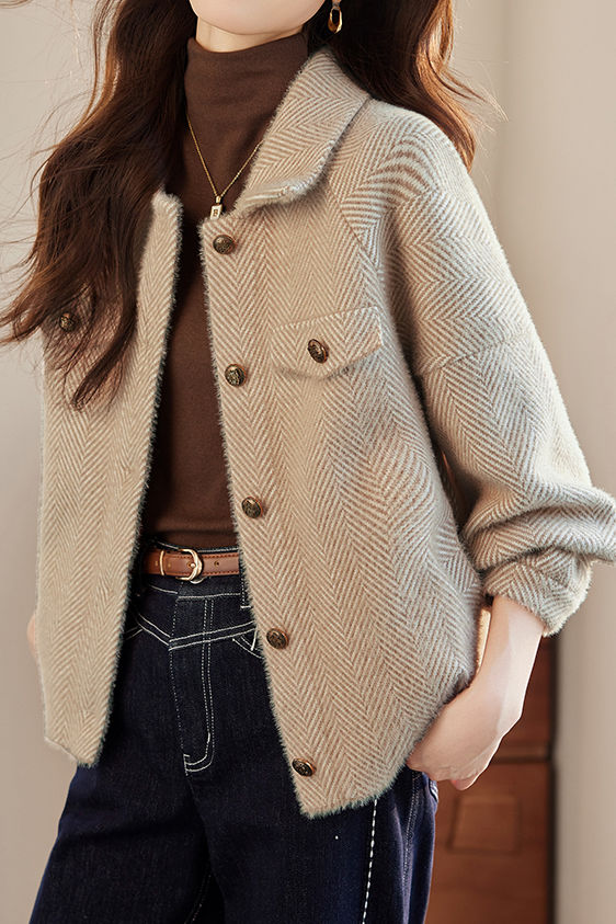 Casual Loose Collared Short Plush Warm Knit Jacket - liwisi