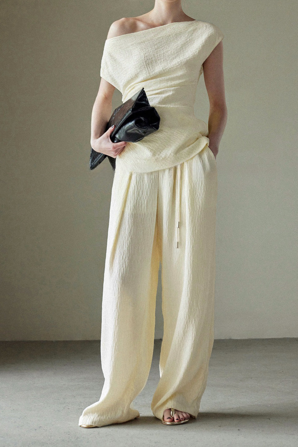 Textured off-shoulder fitted top with side pleats, loose pleated wide-leg pants two-piece set - liwisi