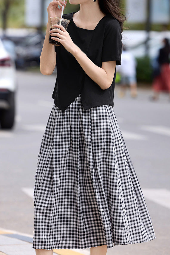 Side-slit short sleeve T-shirt with A-line plaid skirt set - liwisi