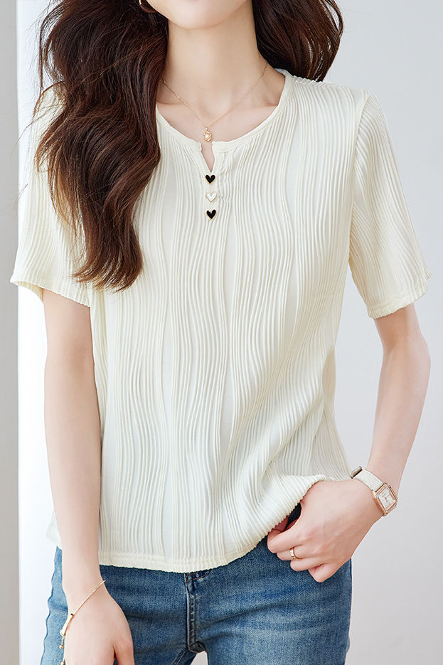 Textured round neck short sleeve T-shirt with decorative buttons - liwisi